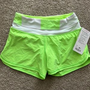 Groovy Run Short